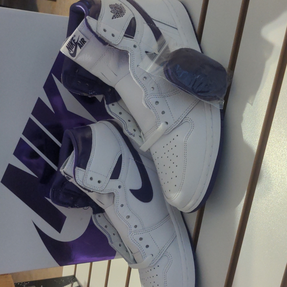 Jordan 1 high og court purple women's size 10 new with original box